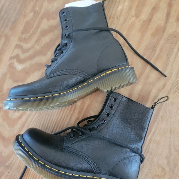 Dr. Martens Pascal 1460 Virginia Leather Boots Black (Women’s US 6 UK 4 EU 37 - Picture 5 of 12